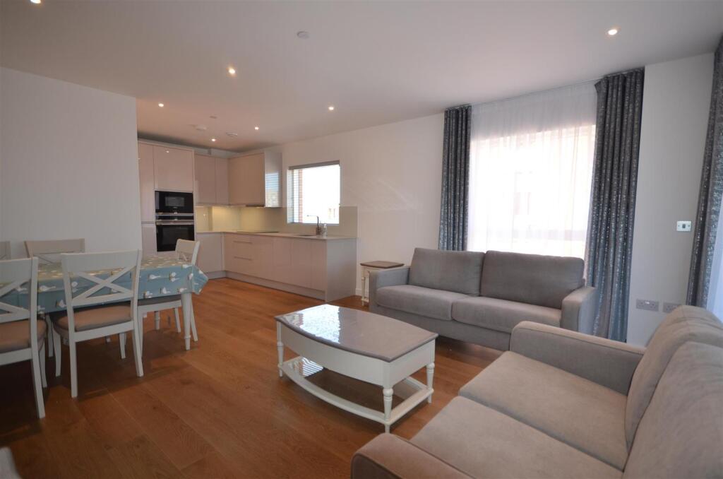 Apartment in London - View 4
