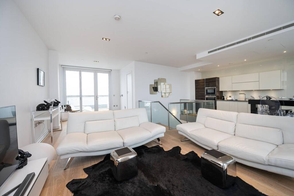 2-bed apartment on Avantgarde Tower, Shoreditch, London, E1, £1,500,000