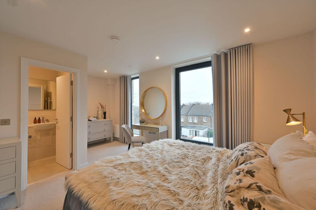 House in London - View 4