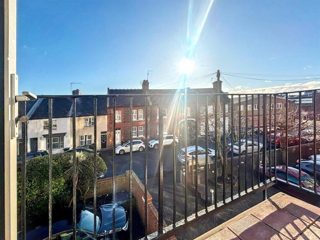 Apartment in Eastbourne, Little Chelsea, Upperton - View 3