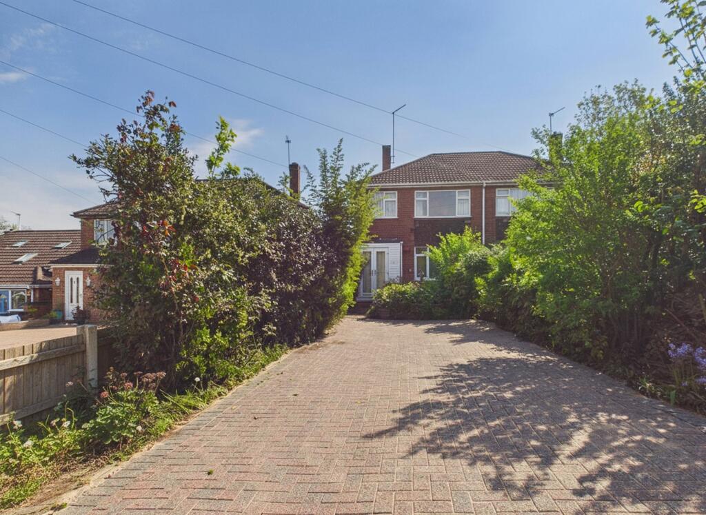 Main image of property: Woodhouse Lane, Amington, Tamworth, B77