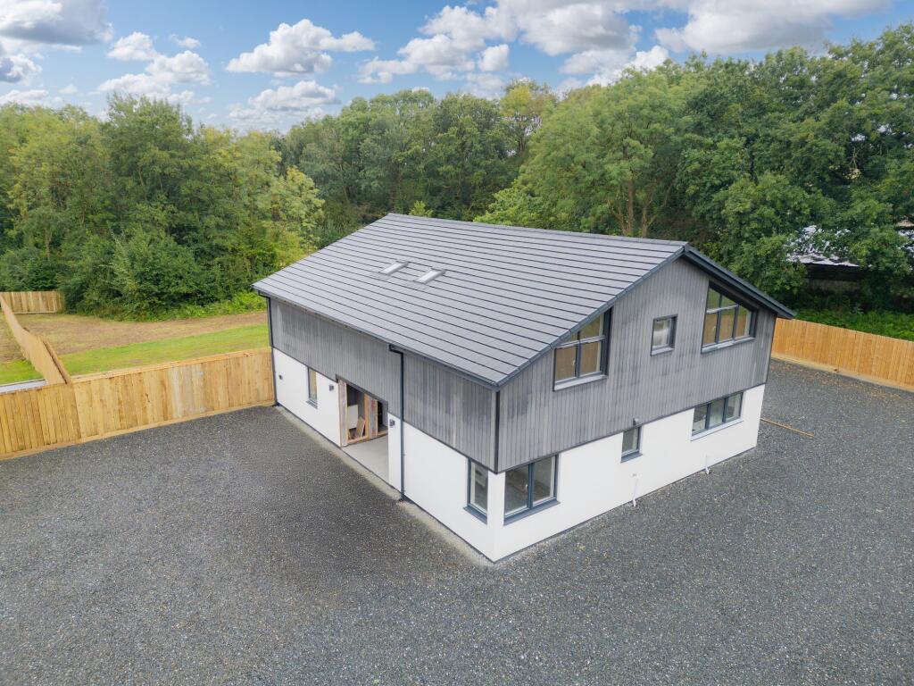 5-bed detached on Posbury, Crediton, EX17, £795,000
