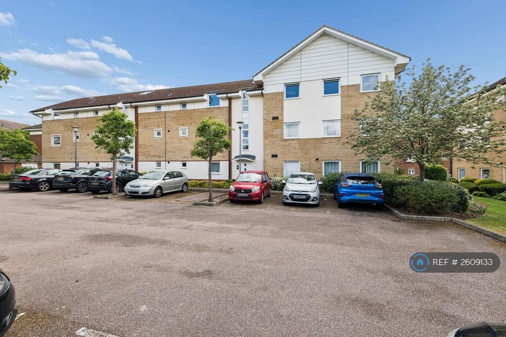 Apartment in Welwyn Hatfield, Hertfordshire - View 4