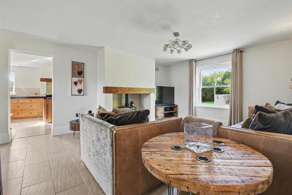 House in Grimsby, North End, Tetney - View 5