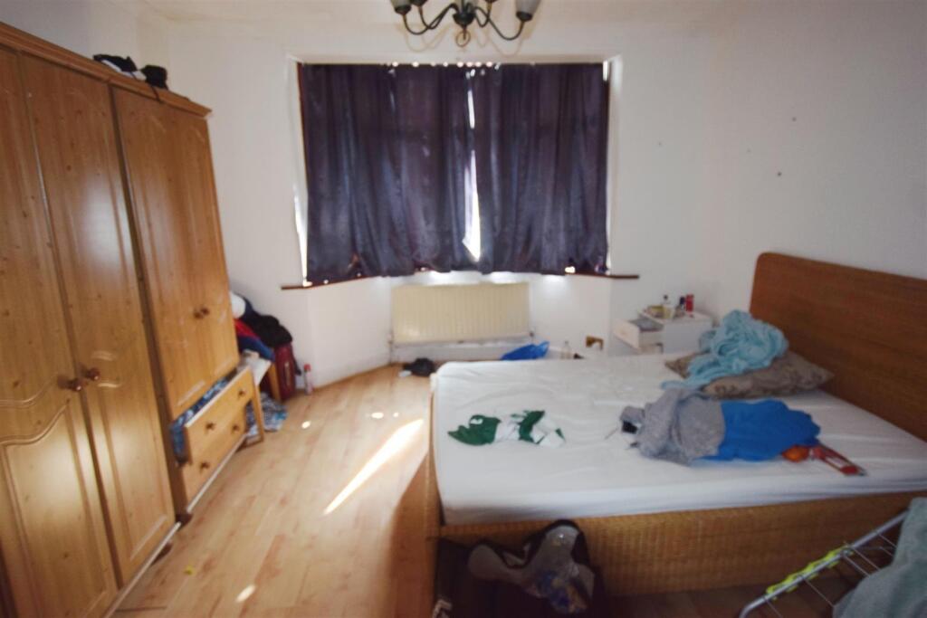 House in Watford - View 3
