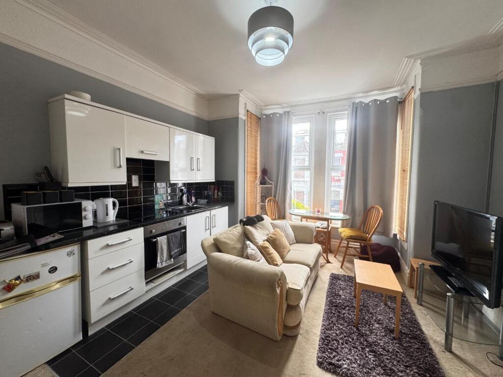 House in Portsmouth - View 2