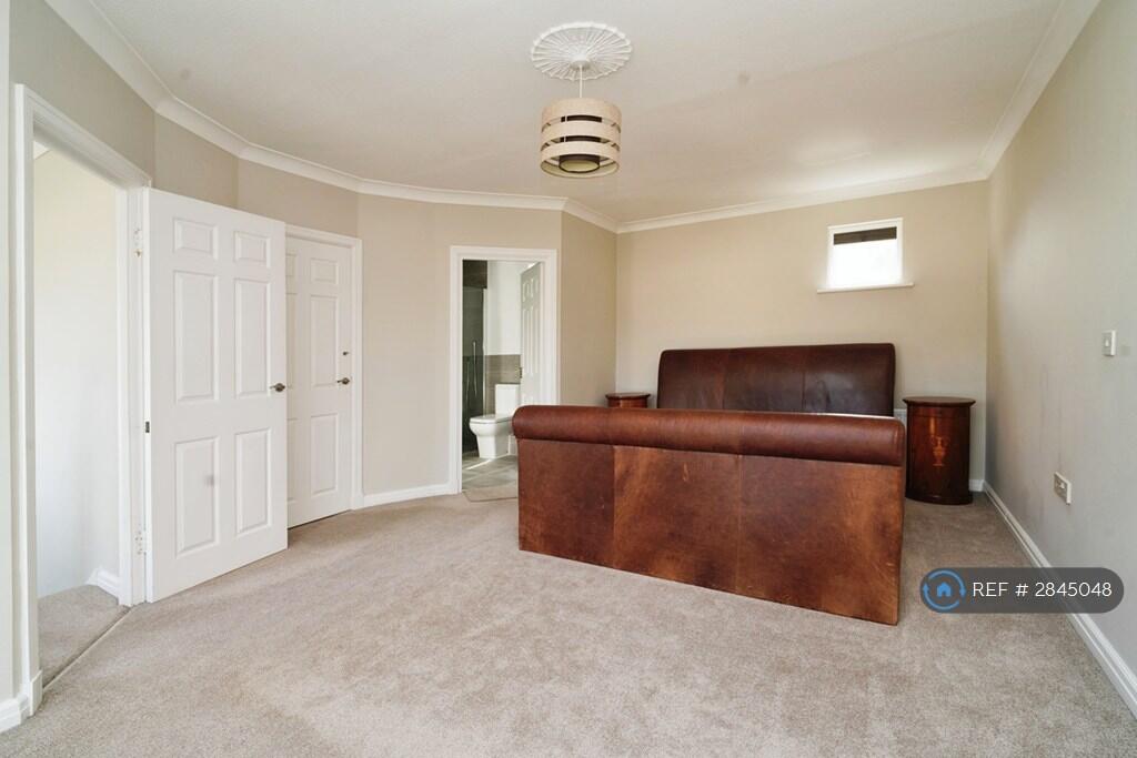 Additional image 8 of Cerne Abbas, Poole, BH13