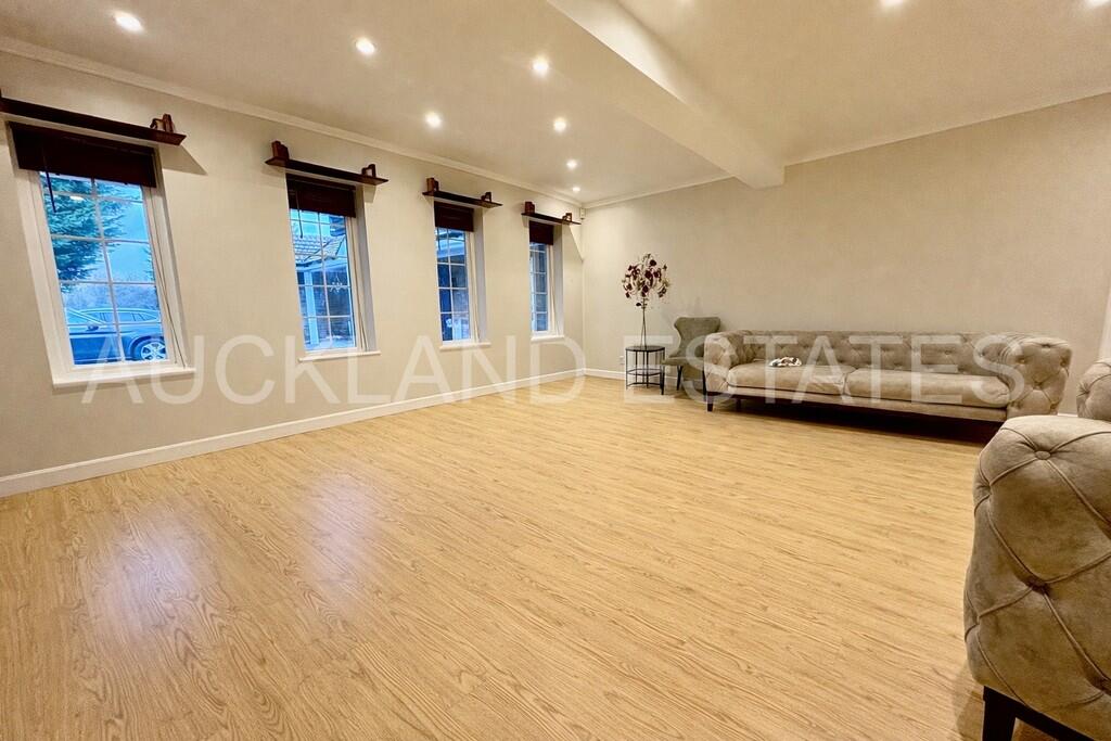 Additional image 17 of Foxes Lane, Brookmans Park, AL9