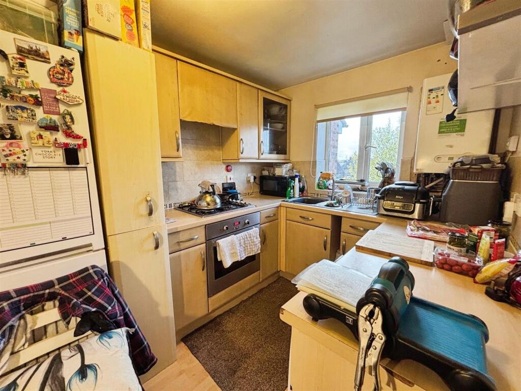 Lime Vale Way, Bradford, BD6 3DZ - View 2
