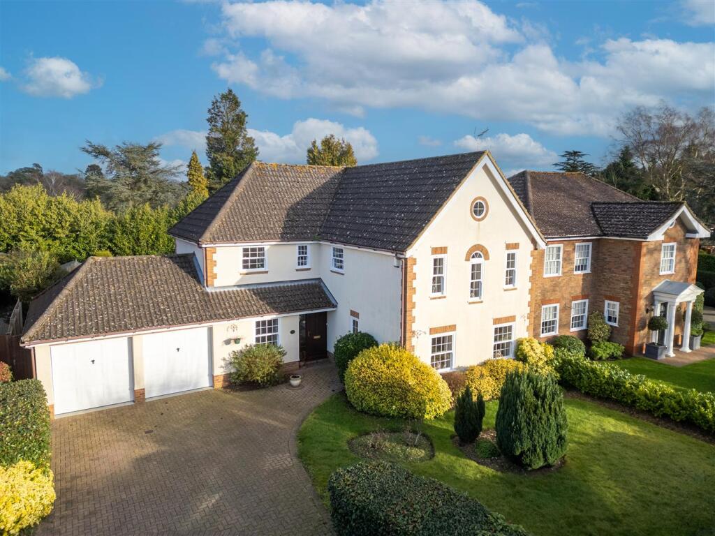 Main image of property: Valleyview Drive, Rushmere St. Andrew, Ipswich