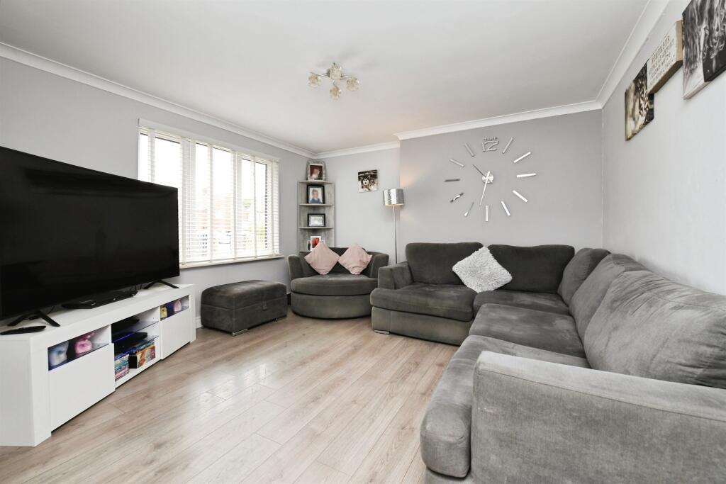 Belvedere Close, Danbury, Chelmsford - View 4