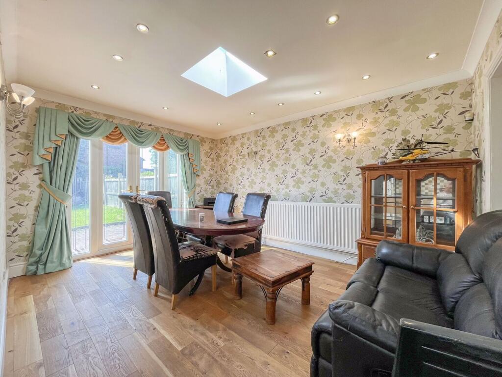 Prestwood Road West, Wolverhampton photo 5