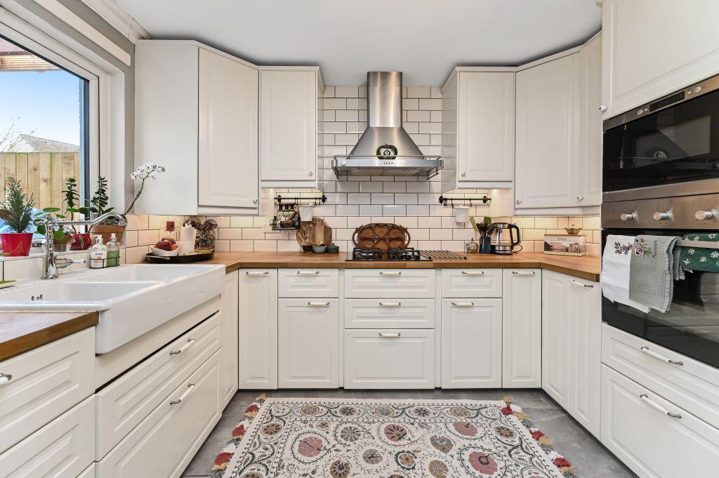 42 Craigmillar Castle Road, Craigmillar, Edinburgh, EH16 4AR photo 4