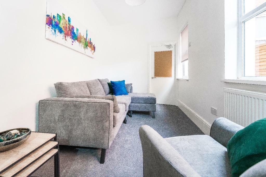 Main image of property: Pershore Road, Selly Park, Birmingham, B29