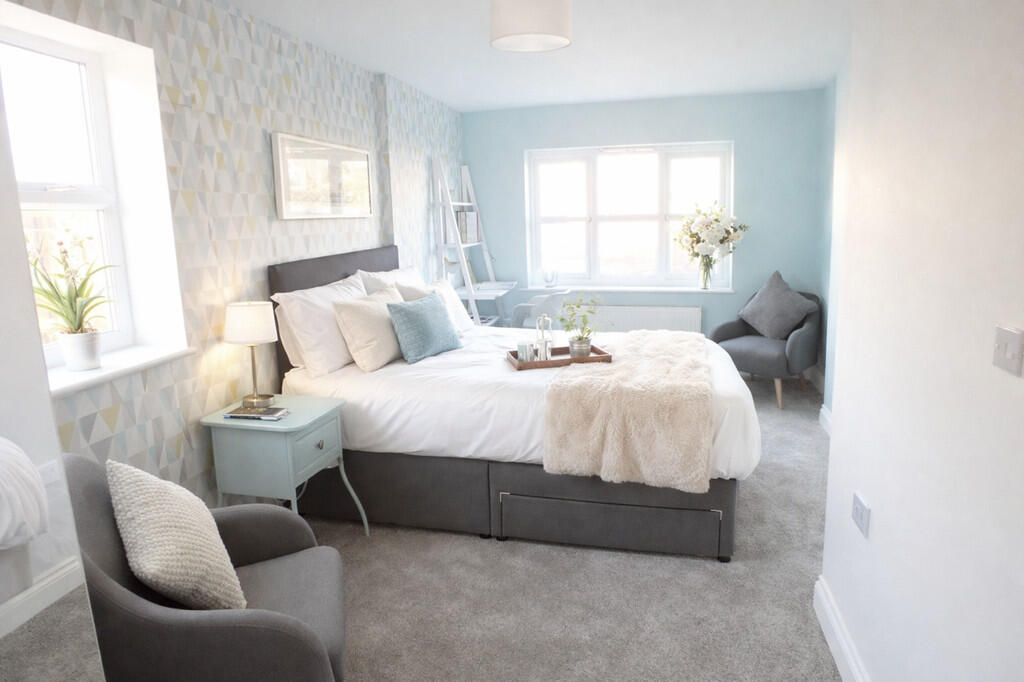 Main image of property: Lacewood gardens, Reading, Berkshire