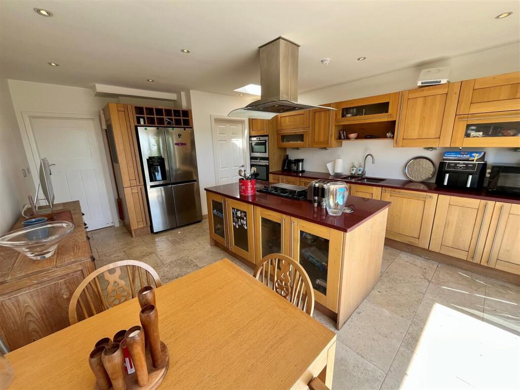 House in Salisbury - View 5