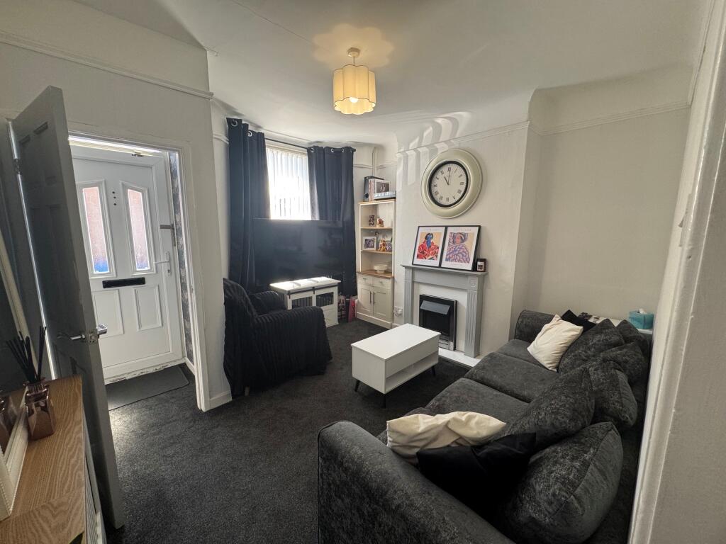 House in Birkenhead, Claughton - View 2