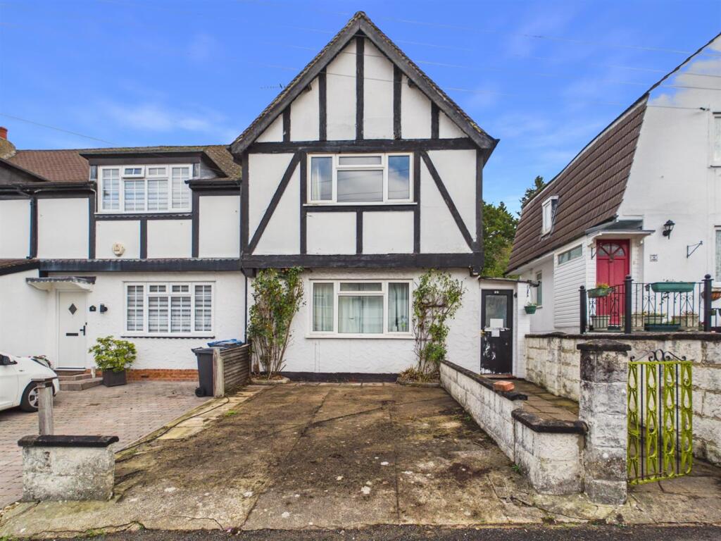 3-bed terraced on The Glade, Coulsdon, £350,000