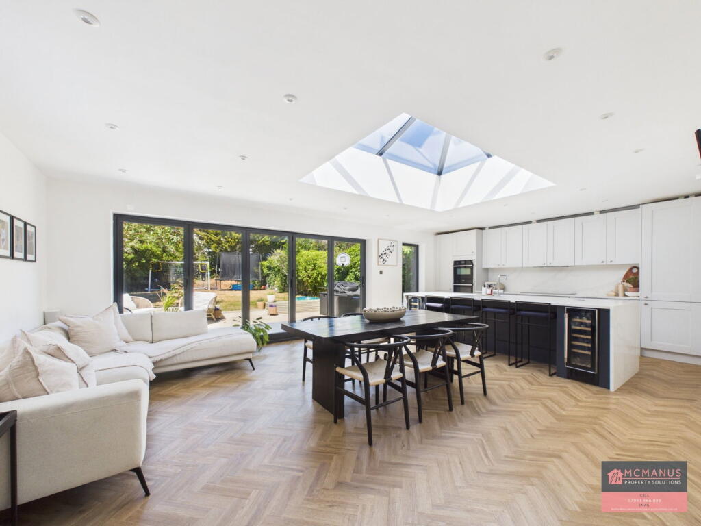 Main image of property: Ashwell Close,Graveley,Hitchin,SG4 7LH