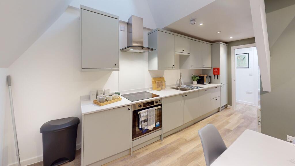 Main image of property: Flat 8, Armyn House, Bar Road TR11 4NN