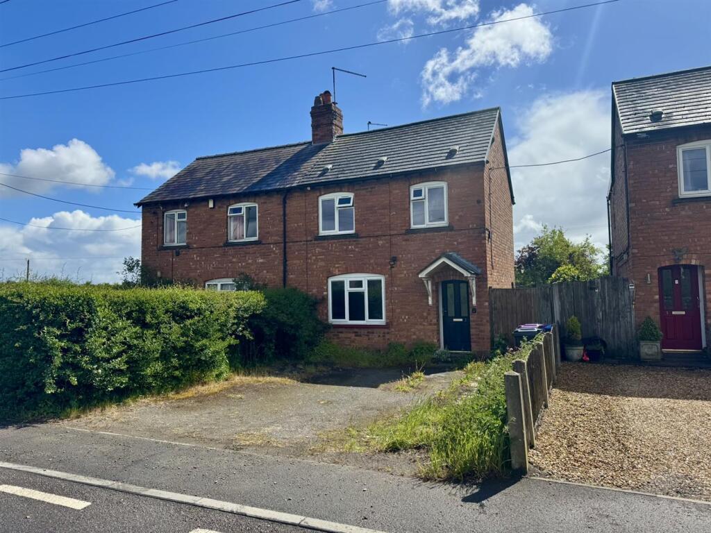 Main image of property: 2 Oakleigh, Lower Heath, Prees, Whitchurch