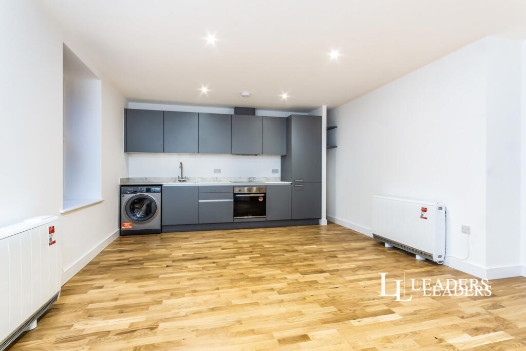 Main image of property: High Street, Sevenoaks, Kent, TN13