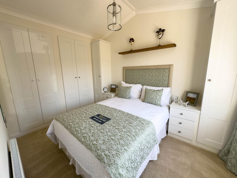 House in Bray, Windsor and Maidenhead - More