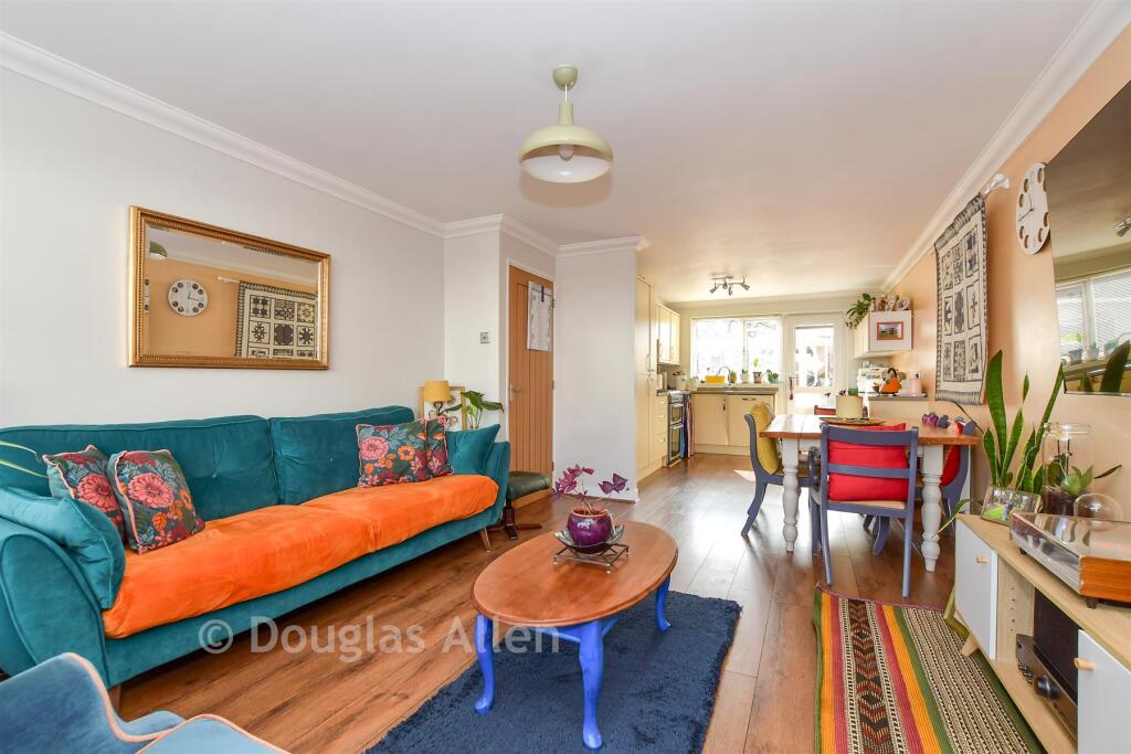 Apartment in Basildon, Billericay - More
