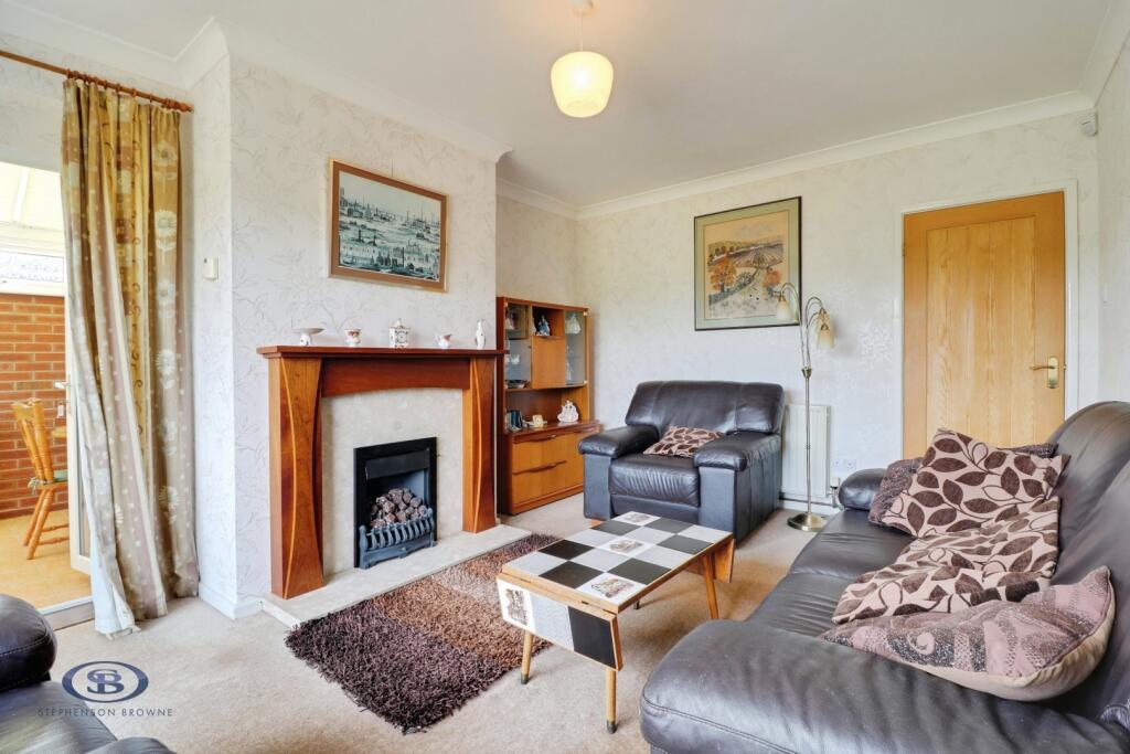 House in Stoke-on-Trent - View 4
