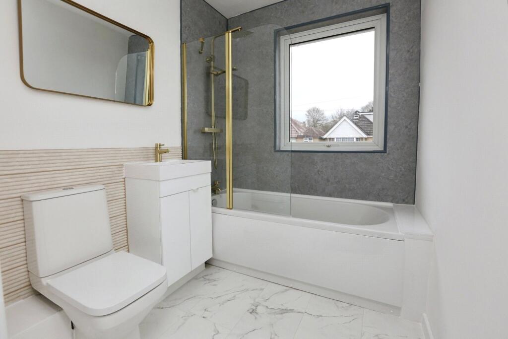 House in Southampton - View 4