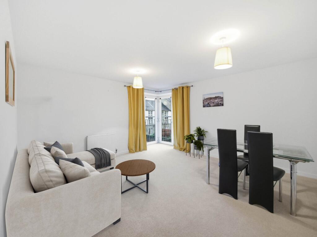 Main image of property: 2/8 North Pilrig Heights, Pilrig, Edinburgh, EH6