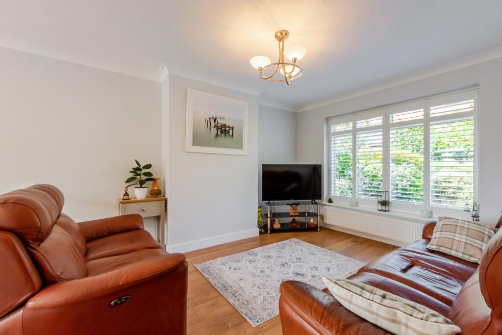 House in London - View 2