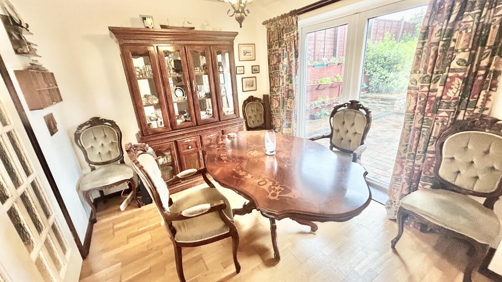 House in Oldham - View 5