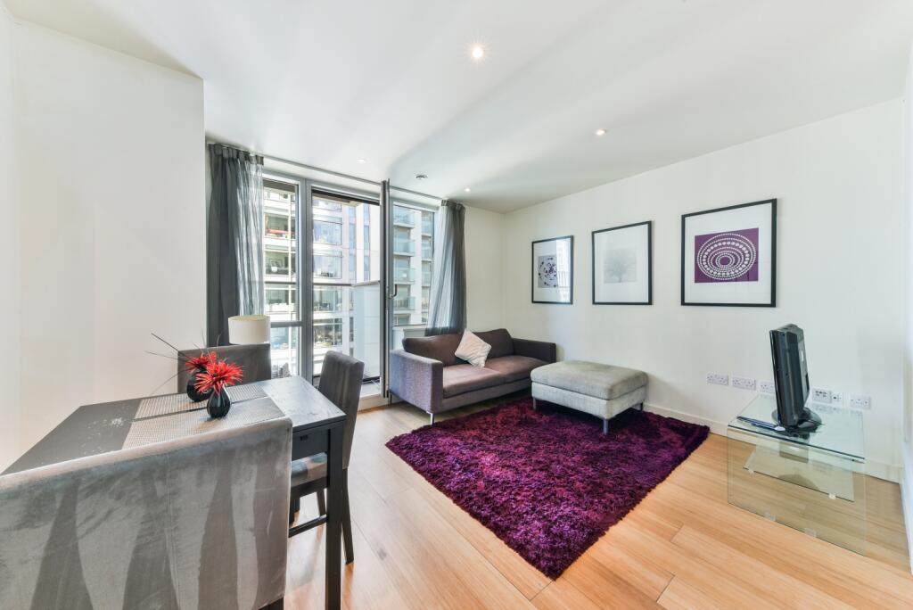 Main image of property: Pan Peninsula Square, Canary Wharf, London, E14