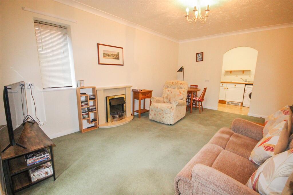 Linden Road, Bedford, Bedfordshire, MK40 photo 5