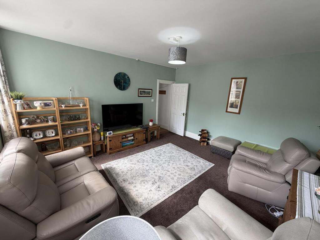 Apartment in Felixstowe, Old Felixstowe - View 2