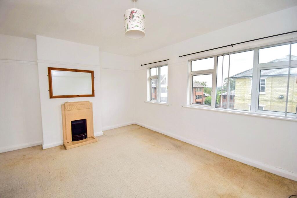 Apartment in Tonbridge - View 4
