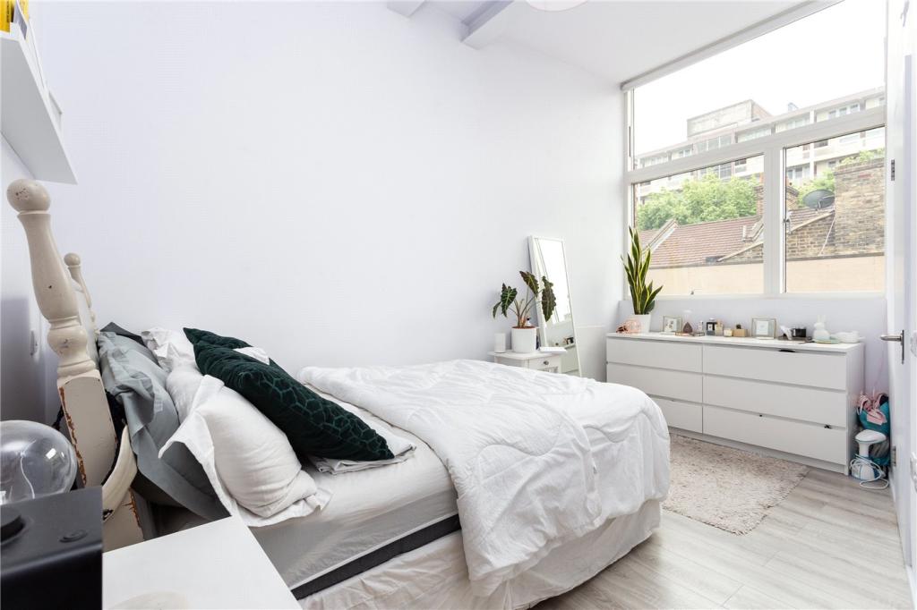 House in London - View 4