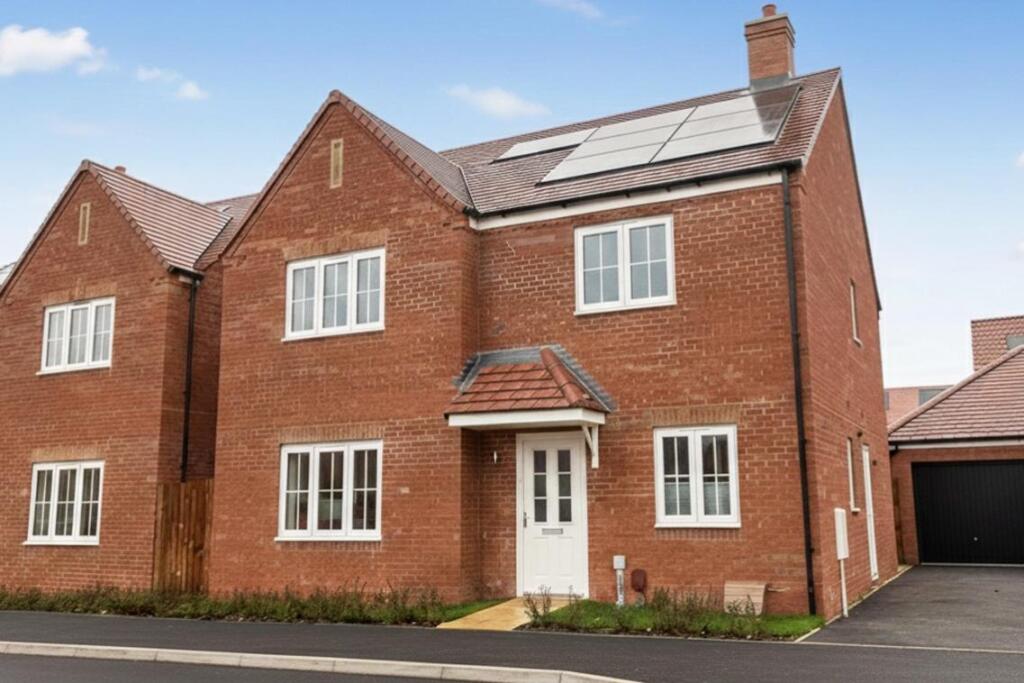Main image of property: Salhouse Road,
Sprowston,
Norwich,
NR13 6LA
