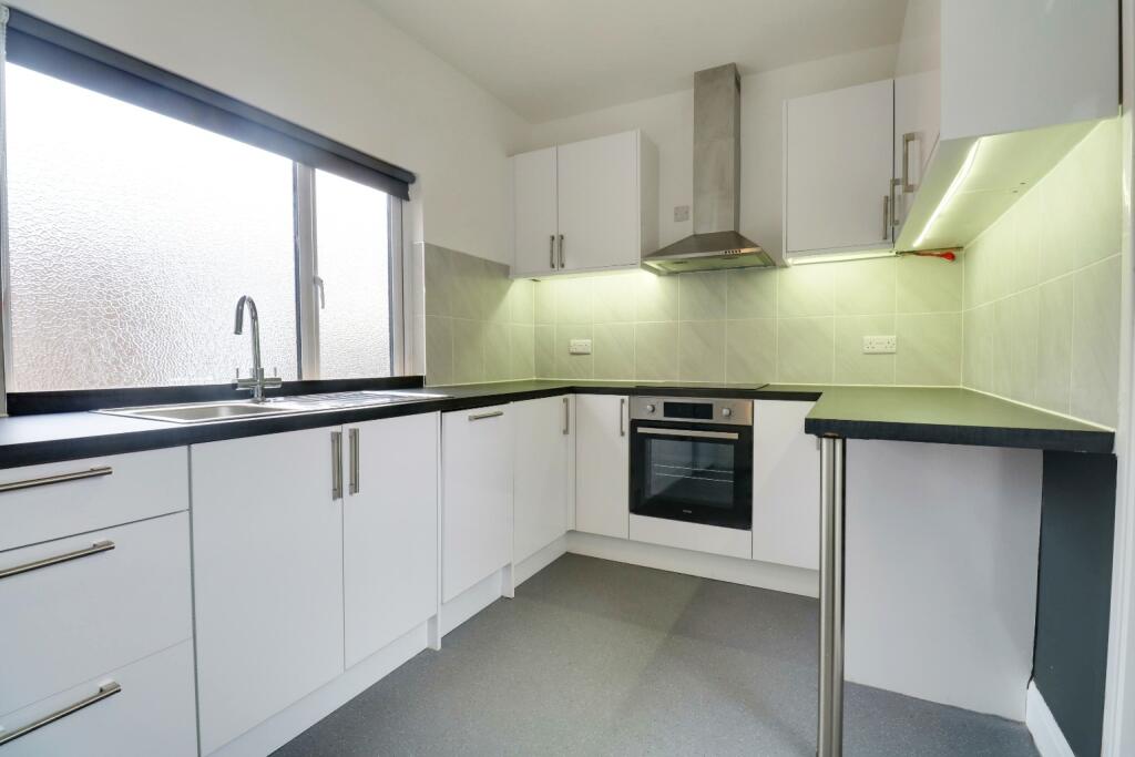 Apartment in Dartford - View 5