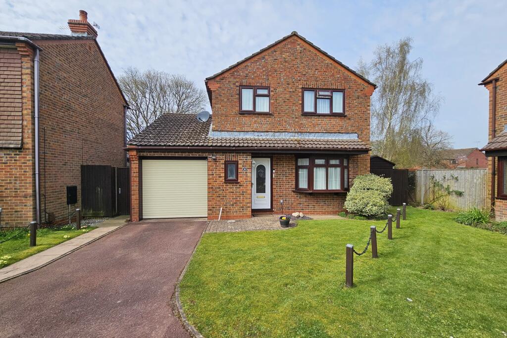 Main image of property: PADDOCK END, DENMEAD