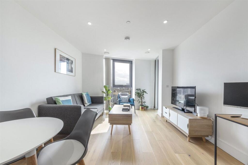 Main image of property: Kingsland High Street, London