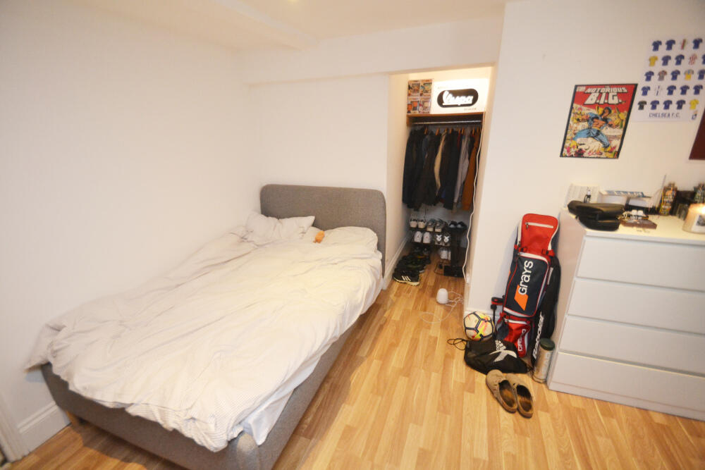 1 bedroom semi-detached house for rent