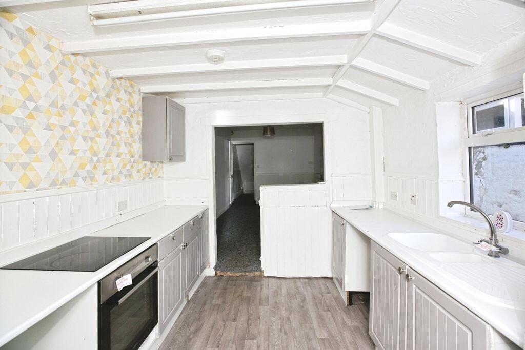 House in Doncaster, North East Lincolnshire - View 2
