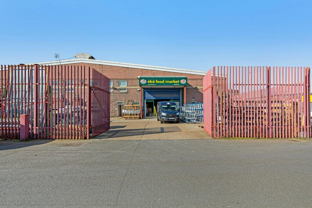 Forest_Real_EstateUnit_5_Meridian_Trading_Estate2.jpg
