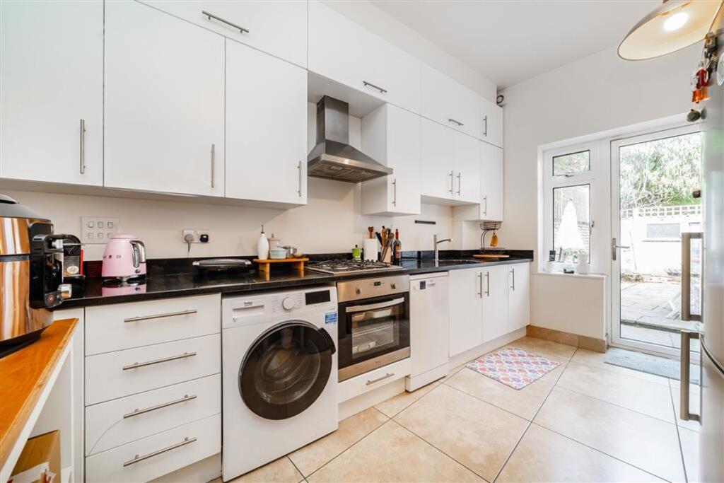 House in London - View 4