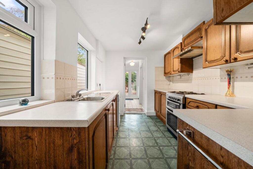 House in Kingston upon Thames - View 5