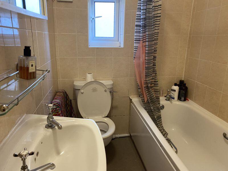 House in Nottingham - View 5