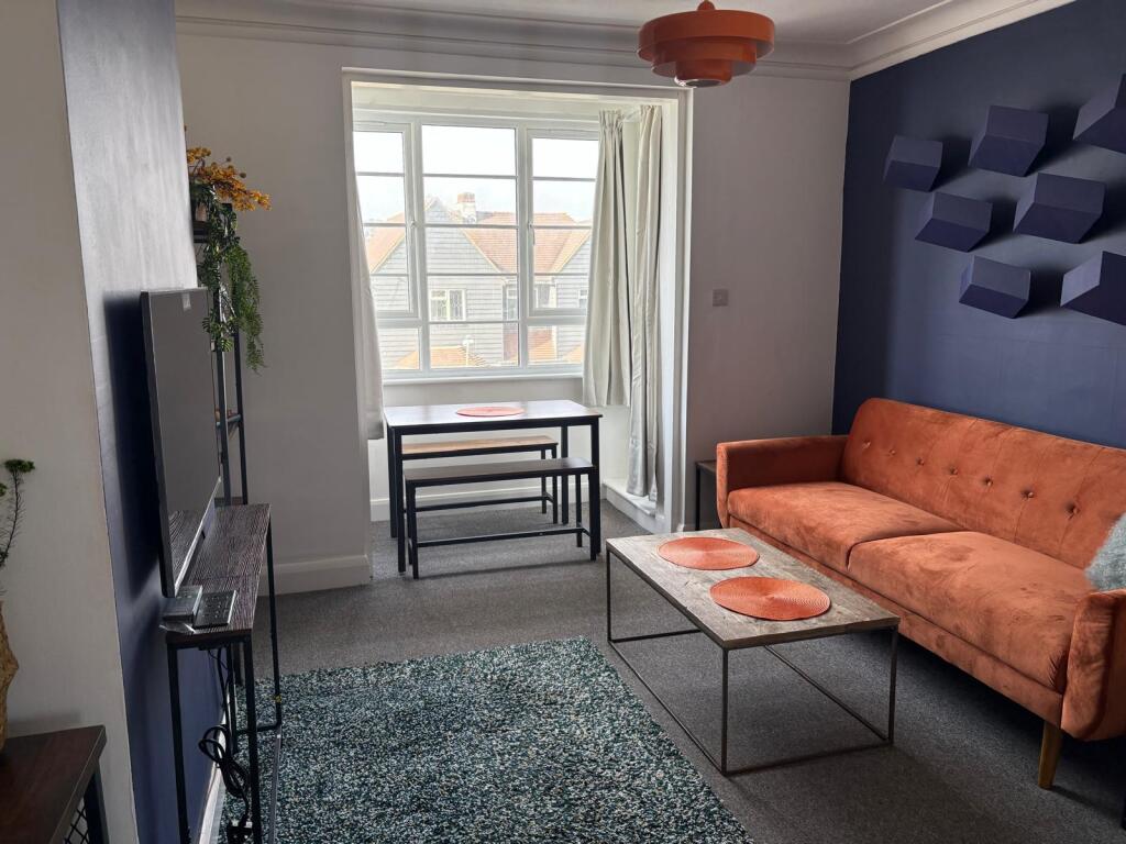 Chichester Drive East, Saltdean, BN2 8LU - View 2