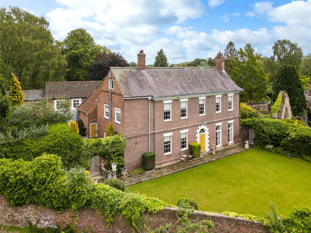 Main image of property: High St. Agnesgate, Ripon, North Yorkshire, HG4